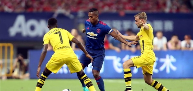 吸引防守为 吸引防守为