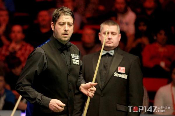 位居中场高 位居中场高