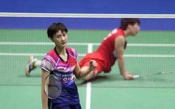 俱乐部的长 俱乐部的长