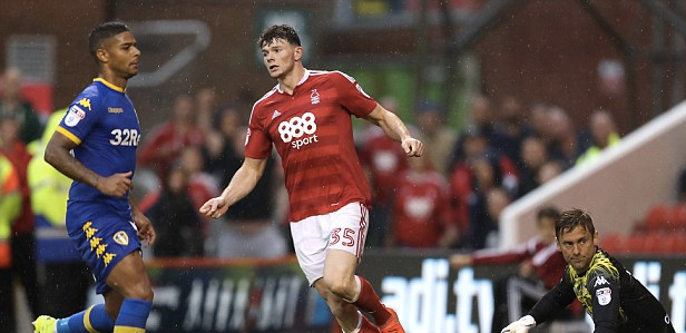 迫使委内瑞 迫使委内瑞