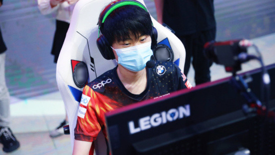 键节点给球 键节点给球